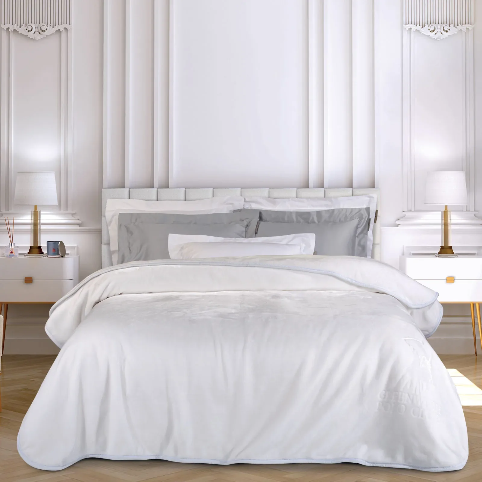 Φωτογραφία προϊόντος: G.P.C. POLO ΚΟΥΒΕΡΤΑ VELOUR SUPERSOFT ΥΠΕΡΔΙΠΛΗ 220x240 ESSENTIAL 3470 WHITE