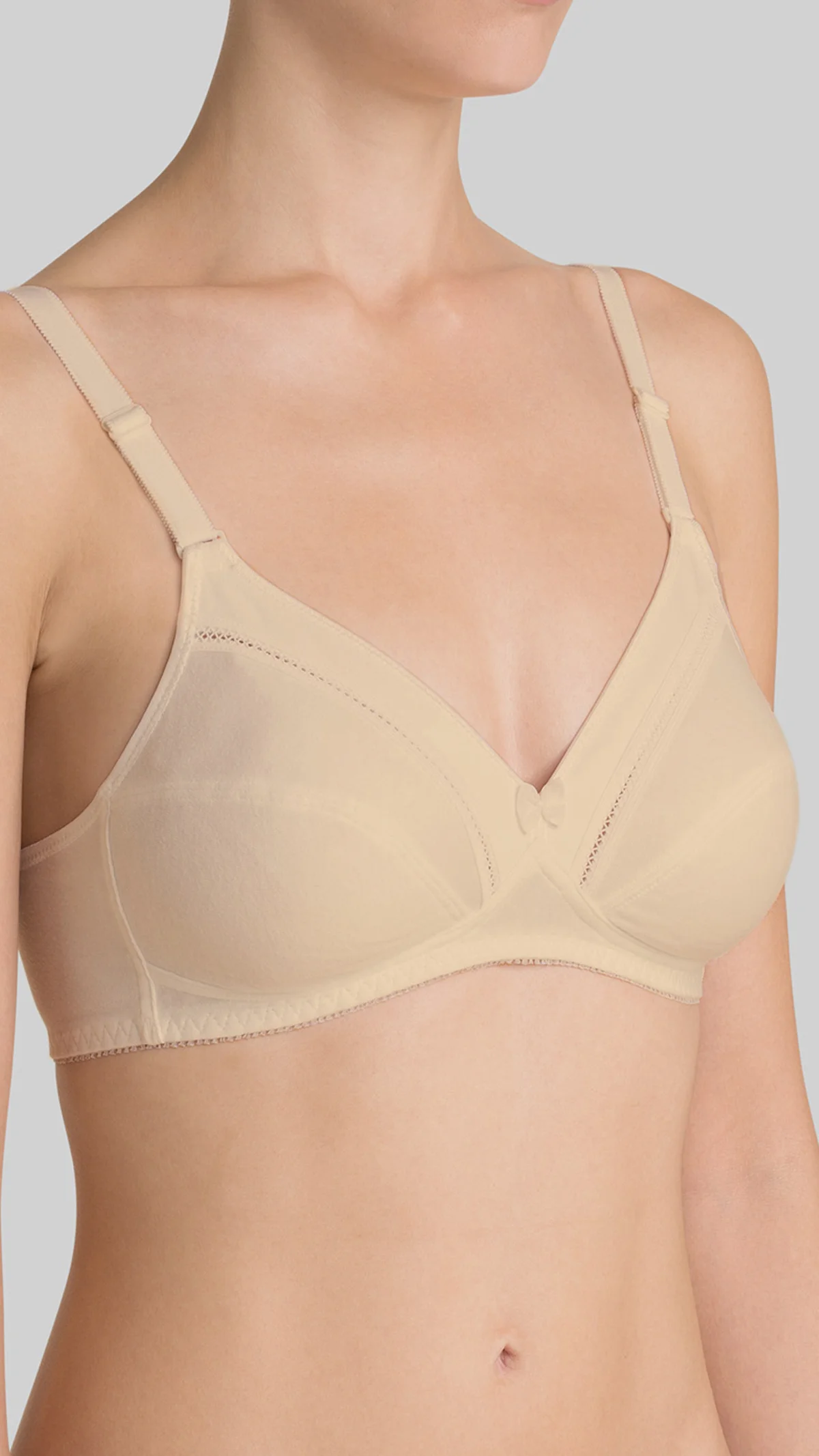 Φωτογραφία προϊόντος: TRIUMPH COTTON CLASSIC STRETCH N ΣΟΥΤΙΕΝ ΒΑΜΒΑΚΕΡΟ 92%, ΛΕΥΚΟ
