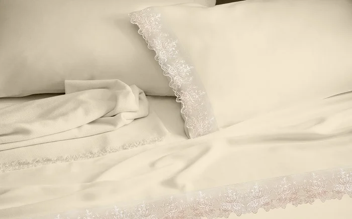 Φωτογραφία προϊόντος: LACE ΝΥΦΙΚΟ ΚΟΥΒΕΡΛΙ ECRU ΥΠΕΡΔΙΠΛΟ MAKIS TSELIOS 220x240cm