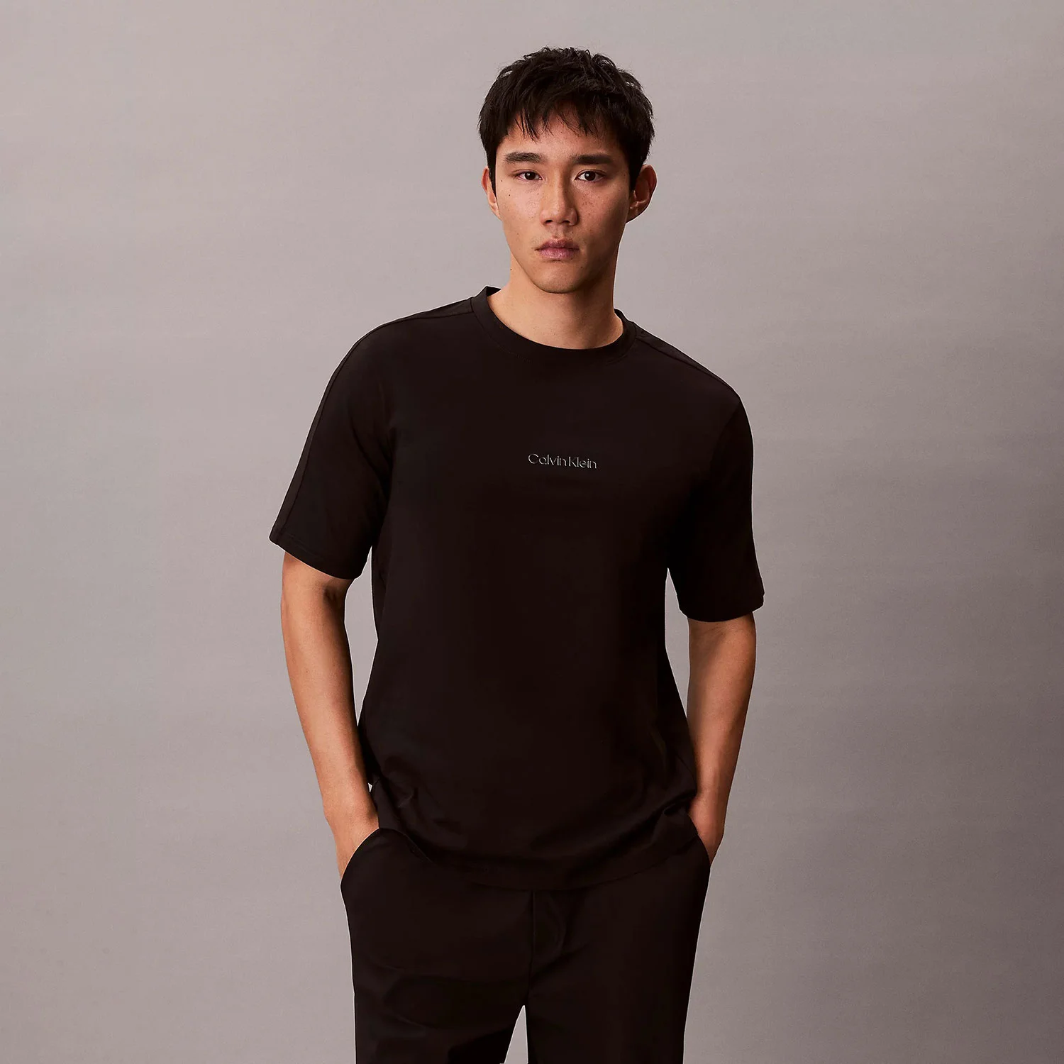 Φωτογραφία προϊόντος: CALVIN KLEIN PERFORMANCE T-SHIRT ΜΑΥΡΟ