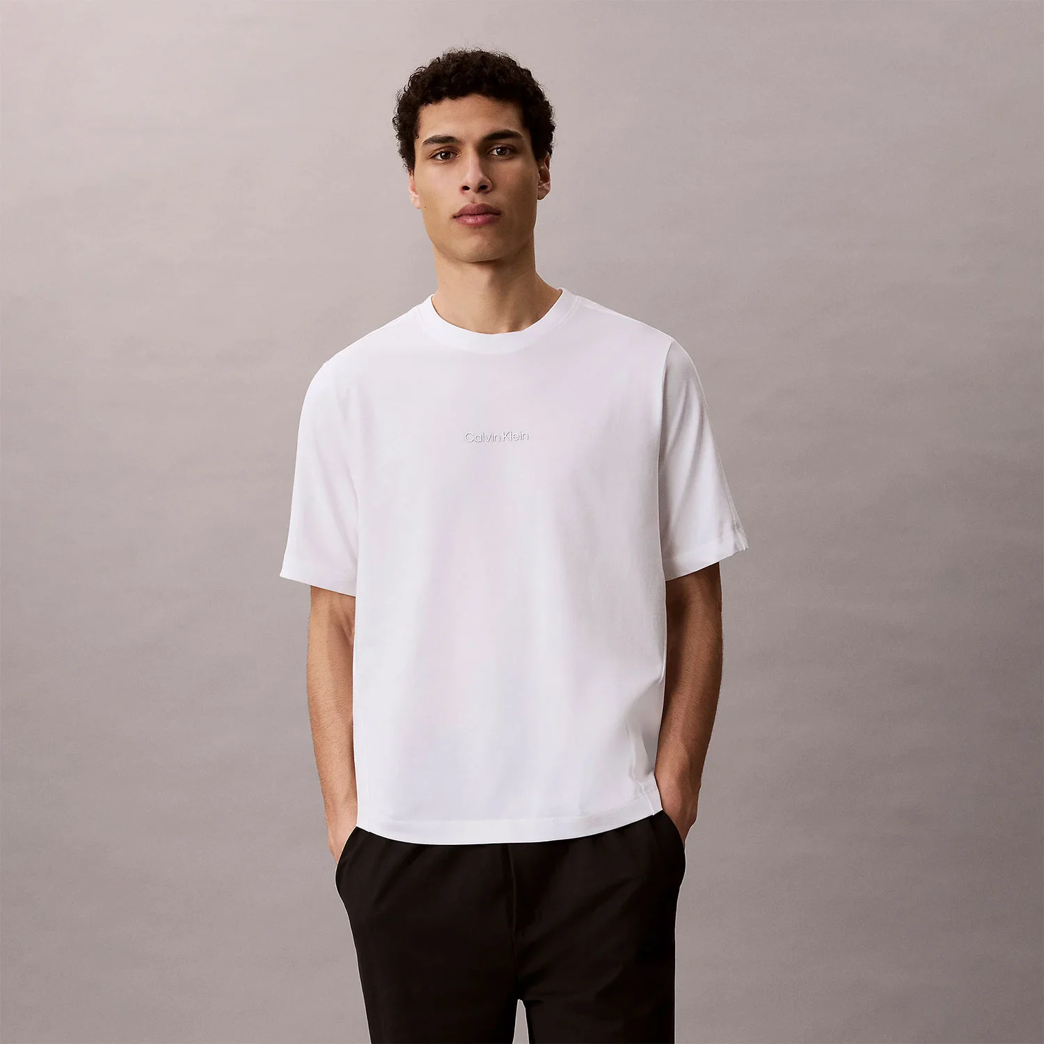 Φωτογραφία προϊόντος: CALVIN KLEIN PERFORMANCE T-SHIRT ΑΣΠΡΟ