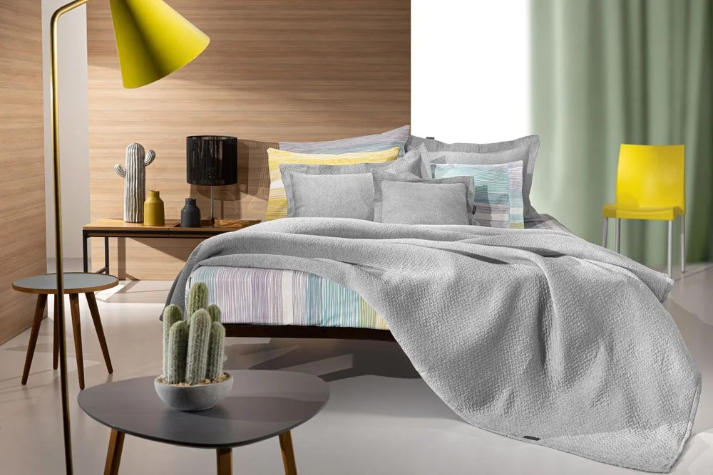 Φωτογραφία προϊόντος: Guy Laroche Κουβέρτα Γίγας Jacquard 245x260 Rain Grey