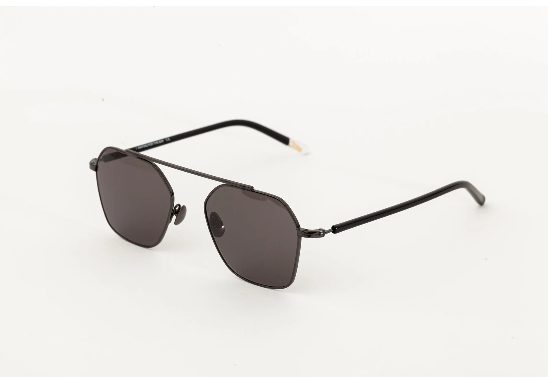 Φωτογραφία προϊόντος: Waiting for the Sun W/Sun Sacha Γκρι-Μαύρο