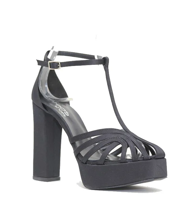 Φωτογραφία προϊόντος: Anteos Shoes Anteos Γυναικεία Πέδιλα με Λουράκι 76073 σε Μαύρο Σατέν χρώμα