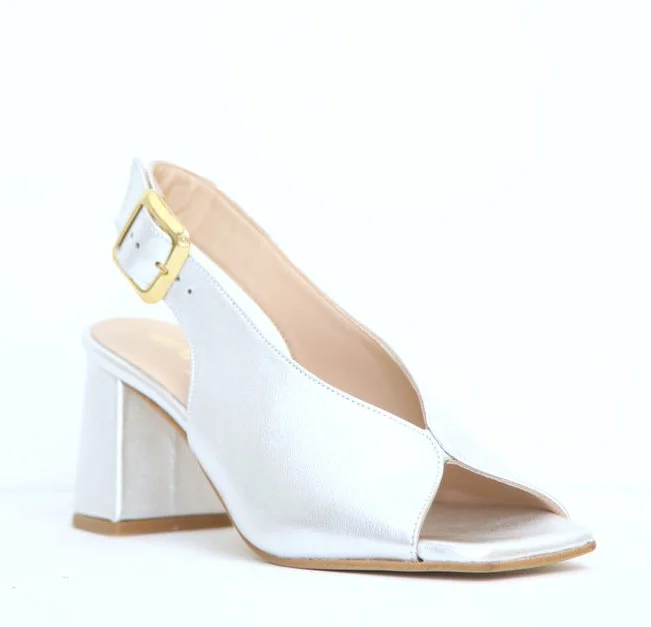 Φωτογραφία προϊόντος: Anteos Shoes 25423 Γυναικεία Πέδιλα από Δέρμα σε Ασημί χρώμα