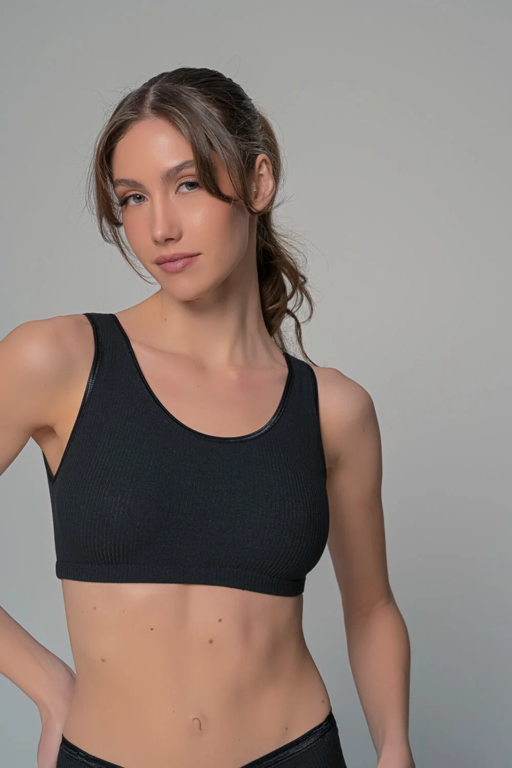 Φωτογραφία προϊόντος: Milena By Paris Γυναικείο Μπουστάκι Ύφασμα Rib με Φαρδιά Τιράντα - Μαύρο