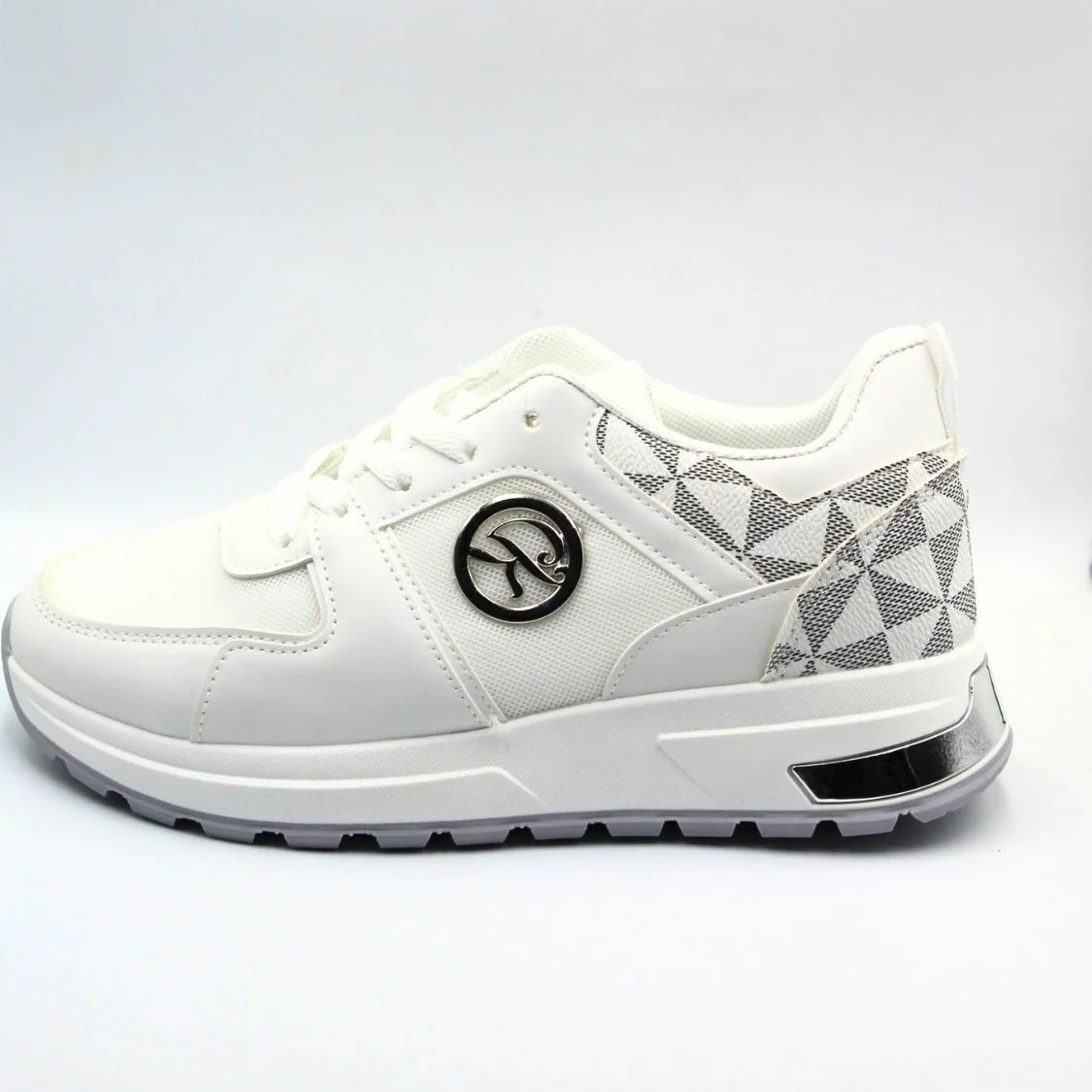 Φωτογραφία προϊόντος: PLATO Sneakers λευκό με ασημένιες λεπτομέρειες