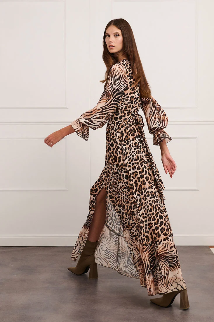 Φωτογραφία προϊόντος: Animal print maxi dress μακρυμάνικο με βολάν και άνοιγμα στα πόδια Dejavu d33003