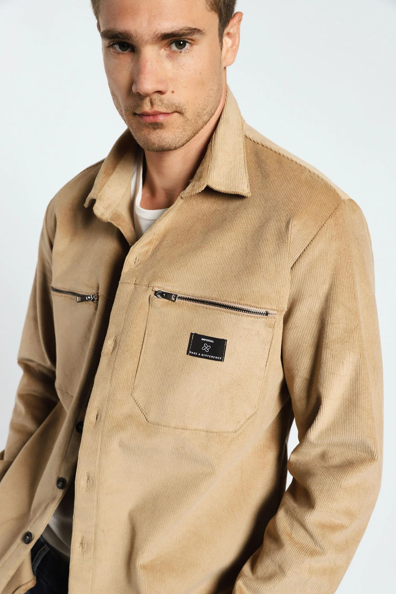 Φωτογραφία προϊόντος: Imperial Italy καμηλό overshirt πουκάμισο / jacket κοτλέ, με τσέπες στο στήθος και κλείσιμο με κουμπιά