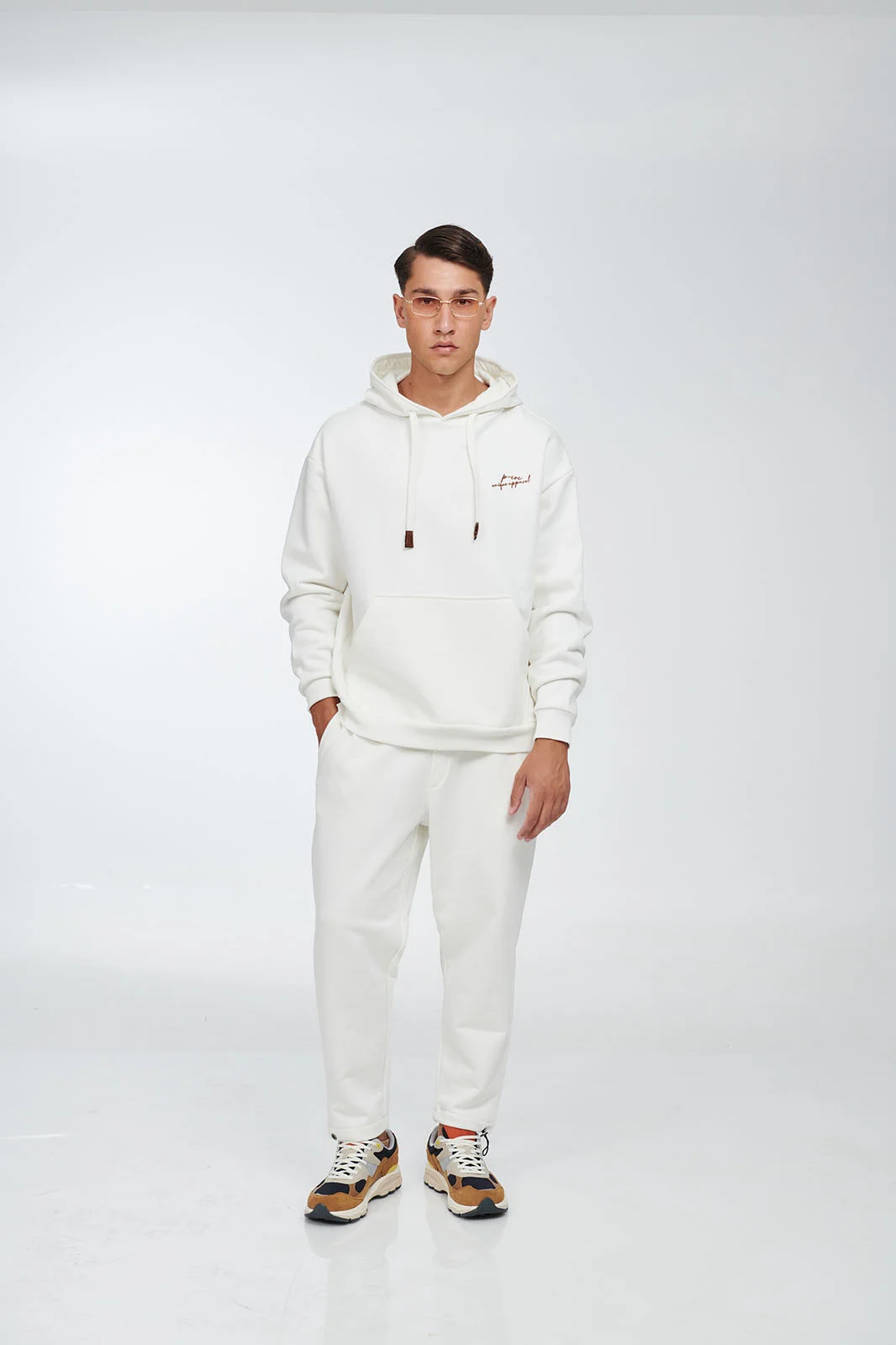 Φωτογραφία προϊόντος: P/COC P-1704 off white παντελόνι φόρμας με ρυθμιστή στον αστράγαλο