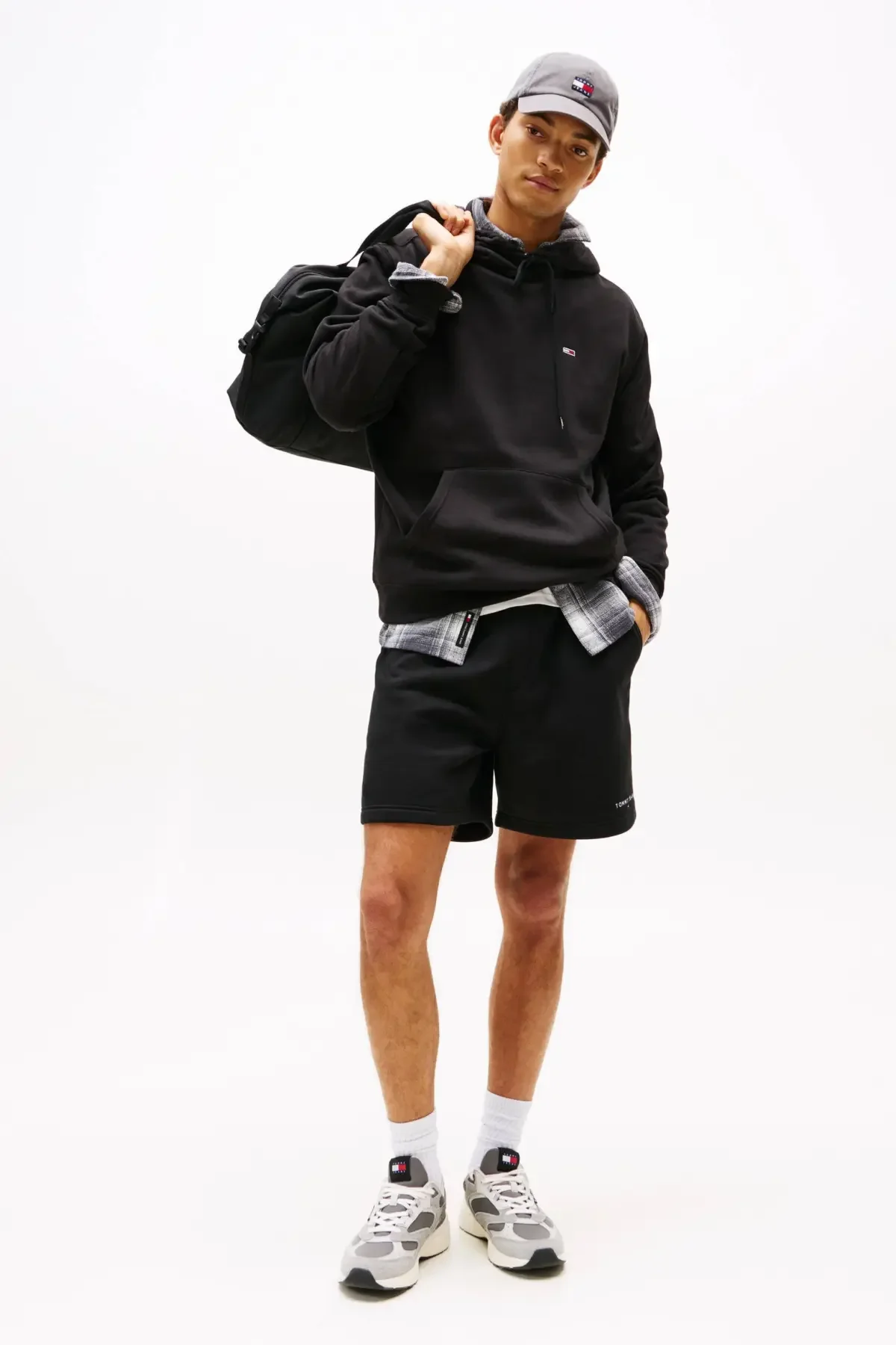 Φωτογραφία προϊόντος: Tommy Hilfiger - Ανδρικό Φούτερ Flag Regular Fit DM0DM20742-BDS Μαύρο