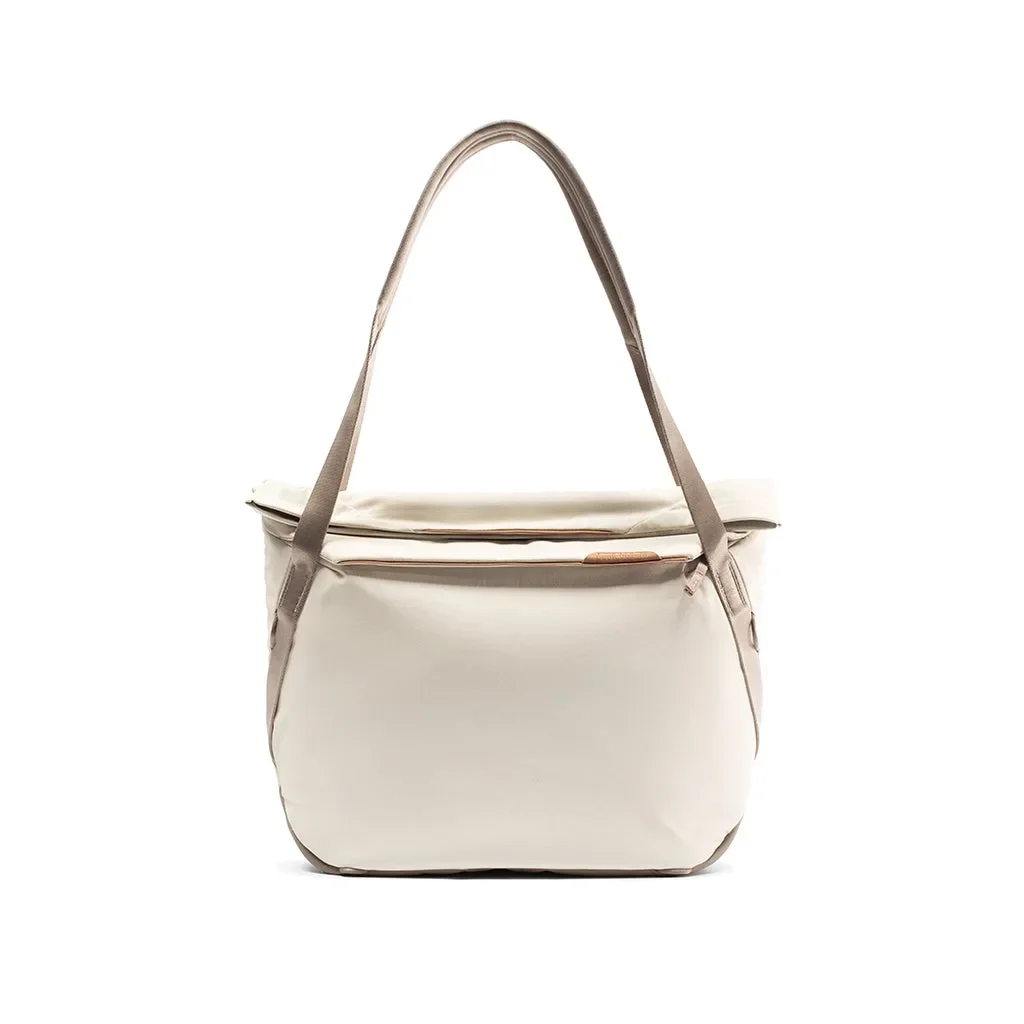 Φωτογραφία προϊόντος: GR Peak Design Everyday Tote v2 (15L, Bone) έως 12 άτοκες δόσεις ή 24 δόσεις
