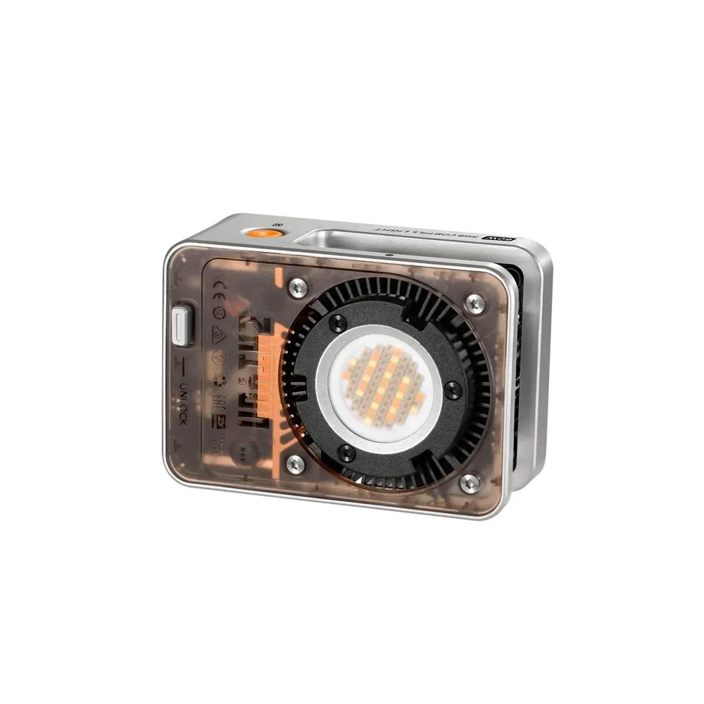 Φωτογραφία προϊόντος: GR Zhiyun Molus X60 RGB Pocket COB LED έως 12 άτοκες δόσεις ή 24 δόσεις