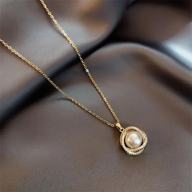 Φωτογραφία προϊόντος: Peach Jewelry Γυναικείο Κολιέ Από Χάλυβα Τιτανίου Με Ζιργκόν Και Τεχνητό Μαργαριτάρι Επιχρυσωμένο