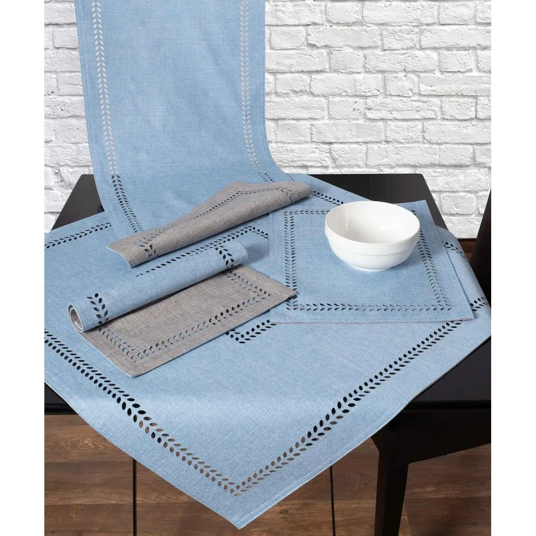 Φωτογραφία προϊόντος: Καρέ Silk Fashion Bg18 Σιέλ/Γκρι 90x90