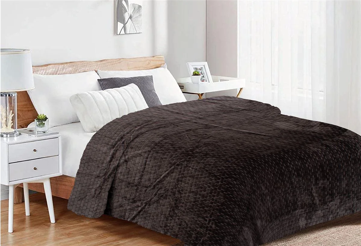 Φωτογραφία προϊόντος: DIMcol Κουβέρτα Coral Fleece Jacquard Brick 08 160X220 Grey-Black 100% Polyester