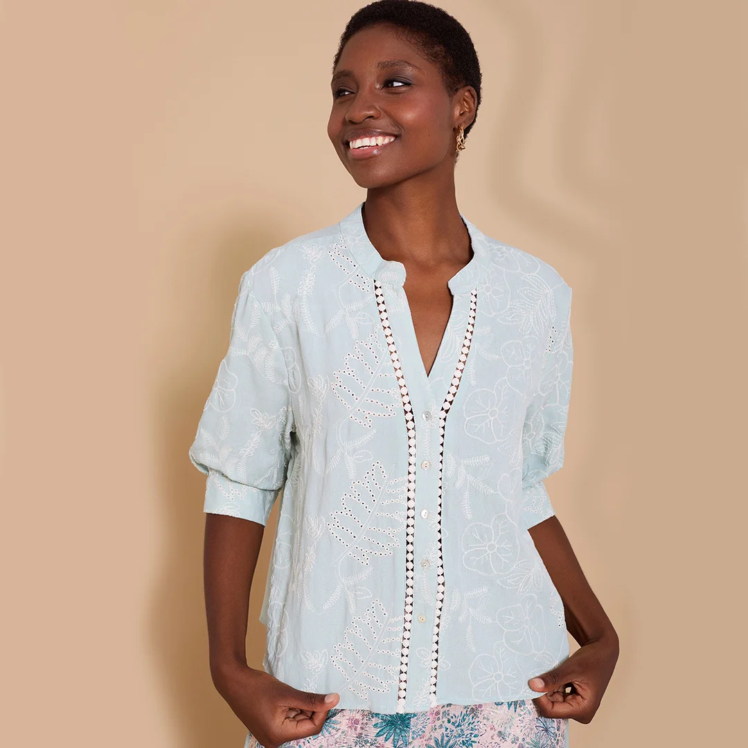 Φωτογραφία προϊόντος: Meisie Emproidered Shirt M04B121 Capri