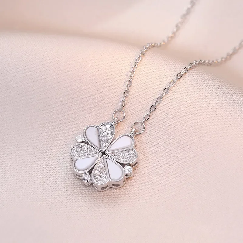 Φωτογραφία προϊόντος: Peach Jewelry Peach Jewerly Γυναικείο Κολιέ Από Χάλυβα Τιτανίου Τετράφυλλο Τριφύλλι Ασημί