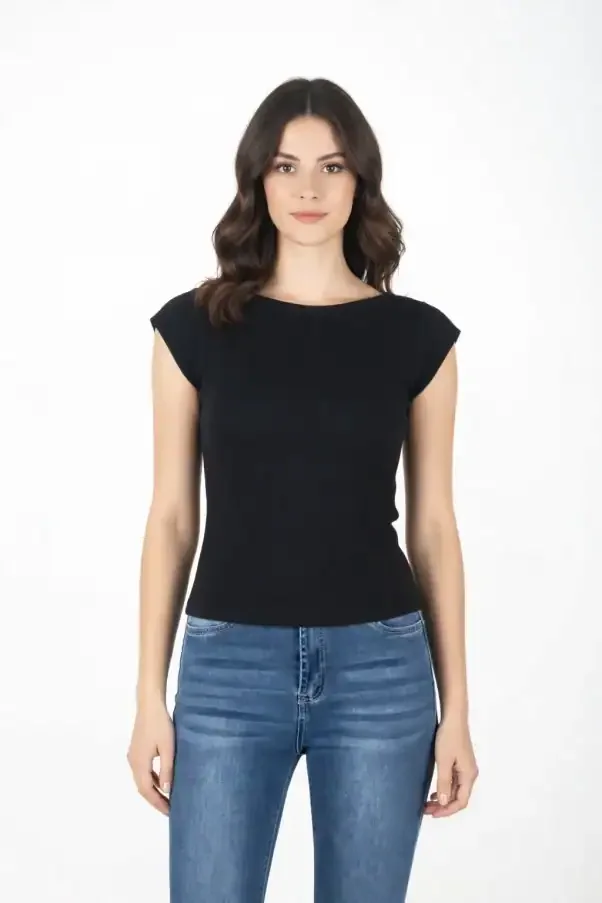 Φωτογραφία προϊόντος: ΓΥΝΑΙΚΕΙO RIP SMILE T-SHIRT PACO 2632033 BLACK