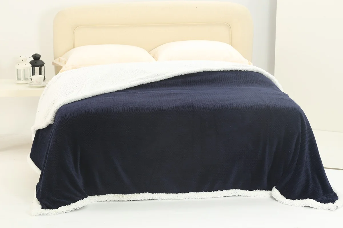 Φωτογραφία προϊόντος: SilkFashion κουβέρτα fleece με sherpa (220cm x 240cm) pineapple μπλέ