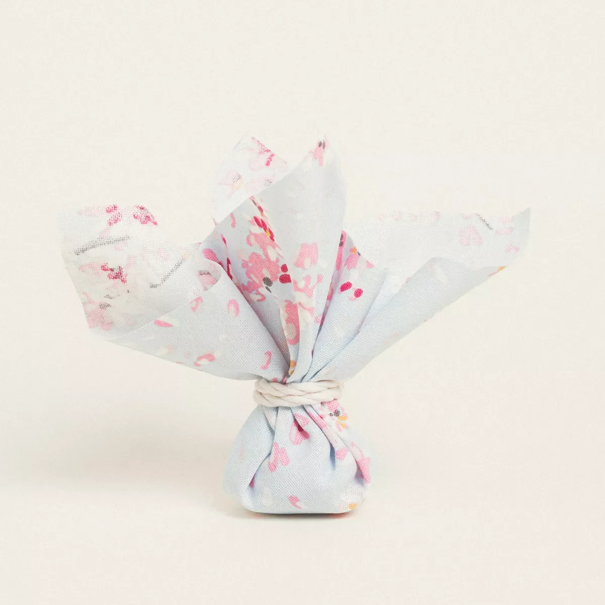 Φωτογραφία προϊόντος: Beauty Home ΜΑΝΤΗΛΙ 27 x 27 cm ΑΜΥΓΔΑΛΙΑ