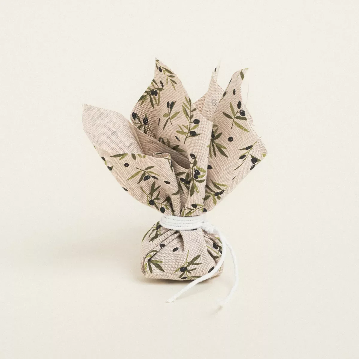 Φωτογραφία προϊόντος: Beauty Home ΜΑΝΤΗΛΙ 27 x 27 cm ΜΙΚΡΕΣ ΕΛΙΕΣ