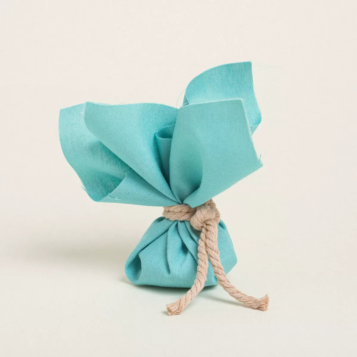 Φωτογραφία προϊόντος: Beauty Home ΜΑΝΤΗΛΙ 27 x 27 cm ΜΕΝΤΑ