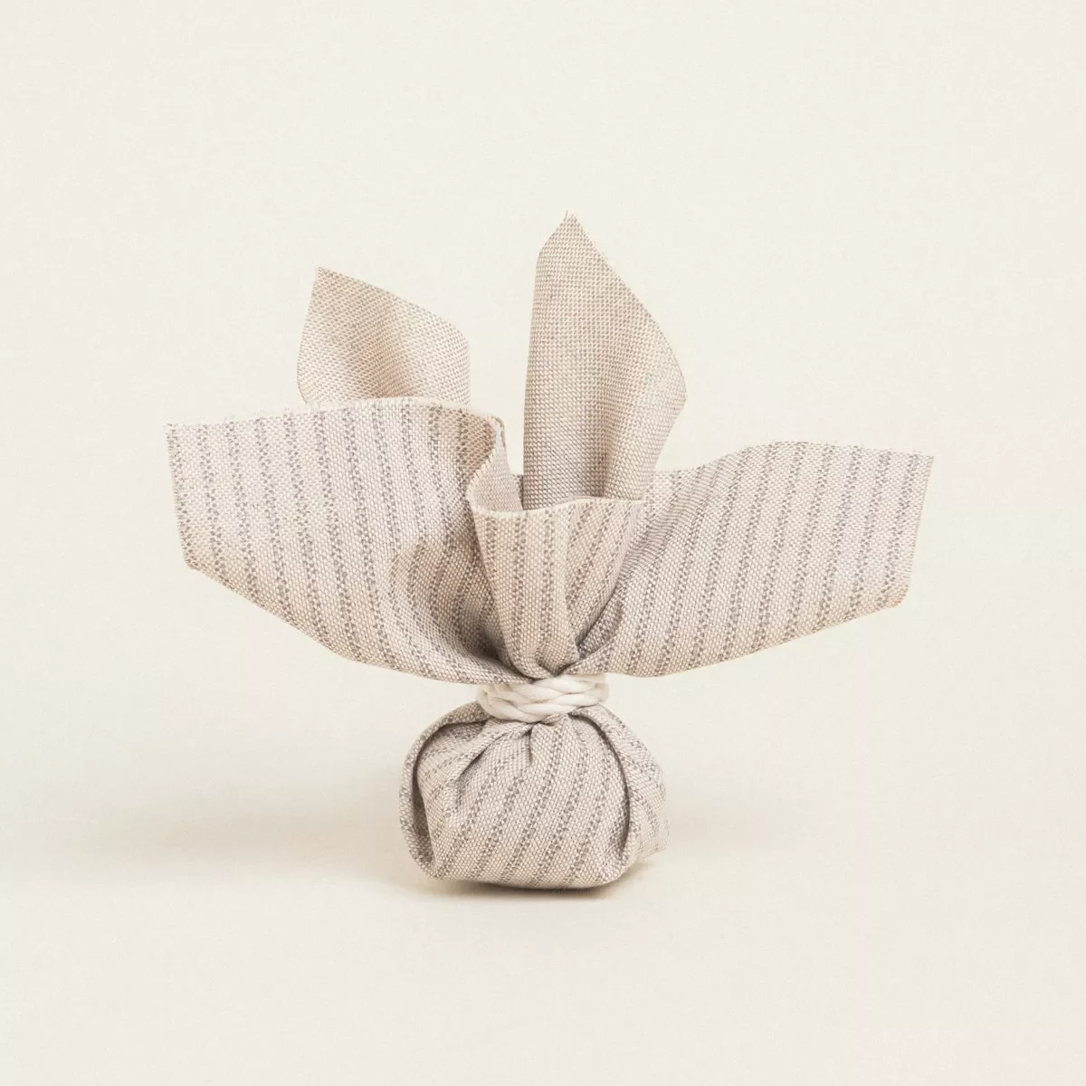 Φωτογραφία προϊόντος: Beauty Home ΜΑΝΤΗΛΙ 27 x 27 cm ΡΙΓΕ ΜΙΝΙ ΠΟΥΑ